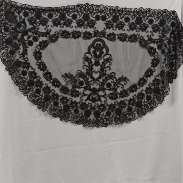 Mantilla Media Luna Negra MA5